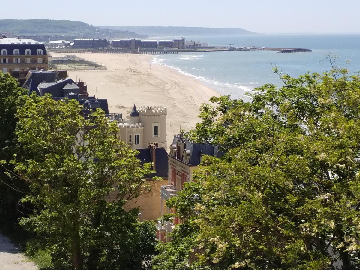 Appartements Et Gite Les Hauts De Sophia Trouville-sur-Mer Dış mekan fotoğraf